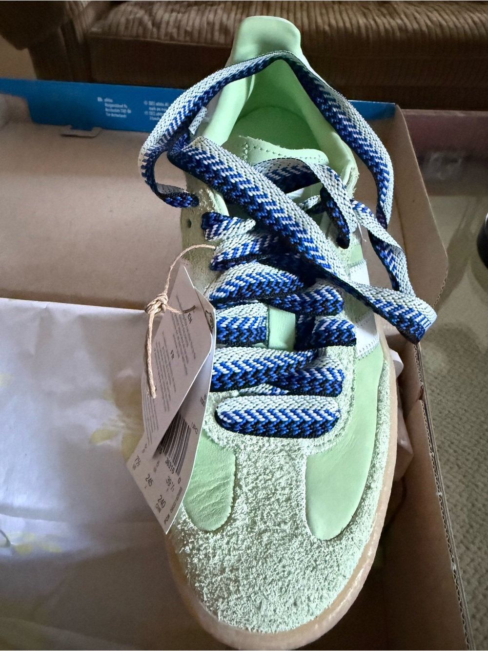 Adidas Sambae Sneaker - Picture 4 of 8